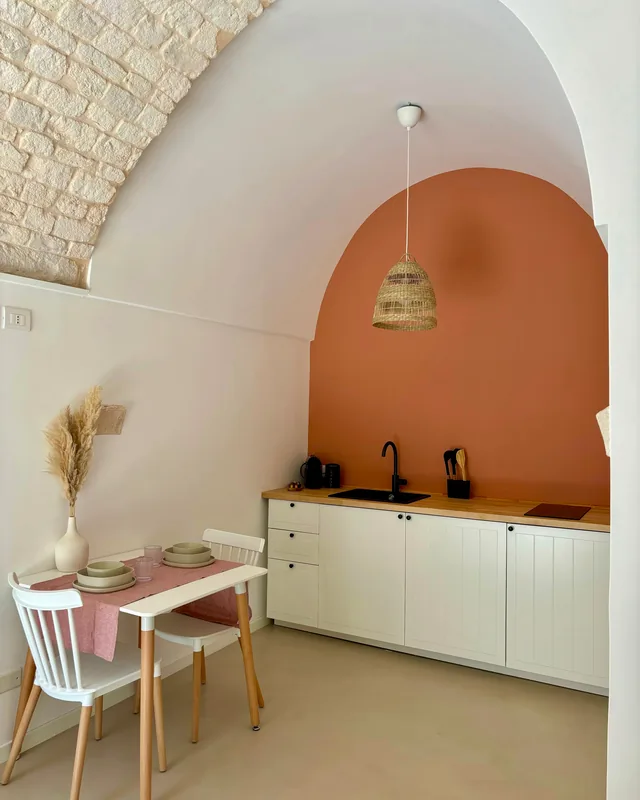 Spazio intimo e raccolto della suite — perfetto per una coppia