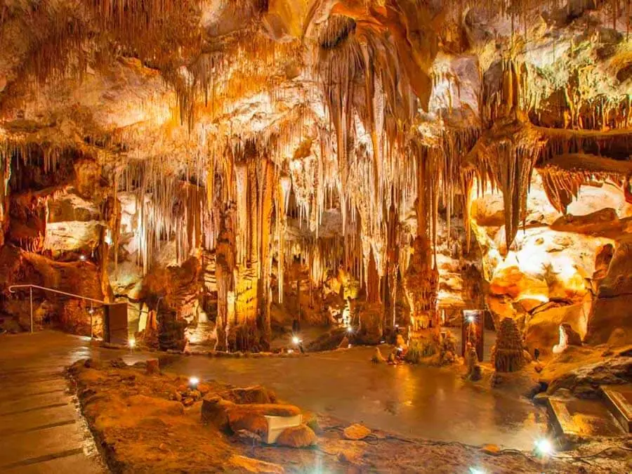 Le Grotte di Castellana, sistema speleologico in Puglia